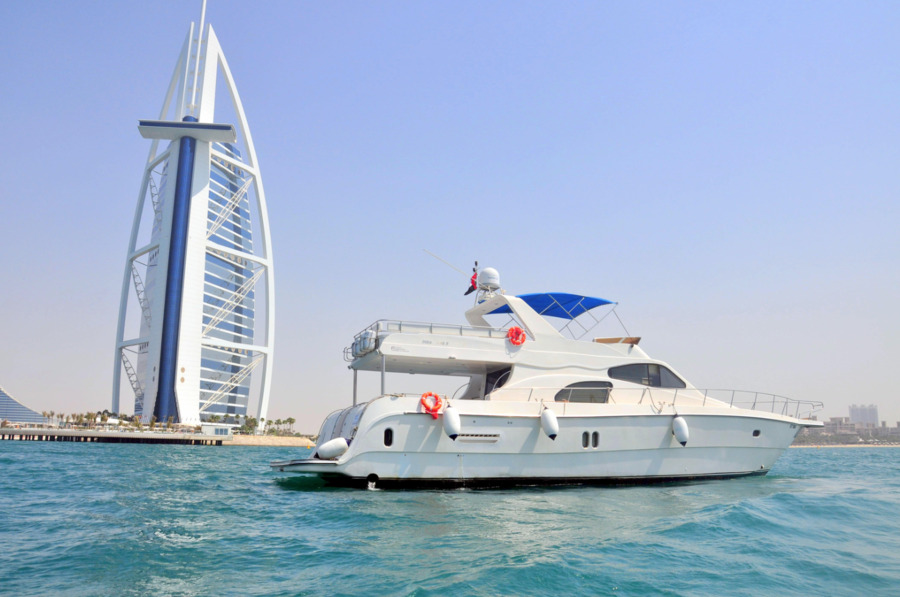 Seasonal Sailing: Best Times of the Year to Charter a Yacht in Dubai